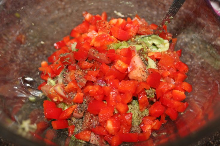 Red Pepper Cajun Guacamole
