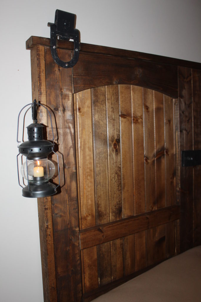 Build A Rustic Barn Door Headboard, Old Barn Door Headboard