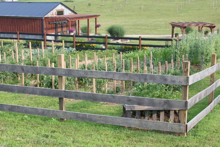 The Garden Re-Design - Fences, Walkways, Growing Rows - And Yes - Creating The New Potato Crates!
