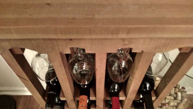 How To Build This Simple Wine Rack - From Pallets!