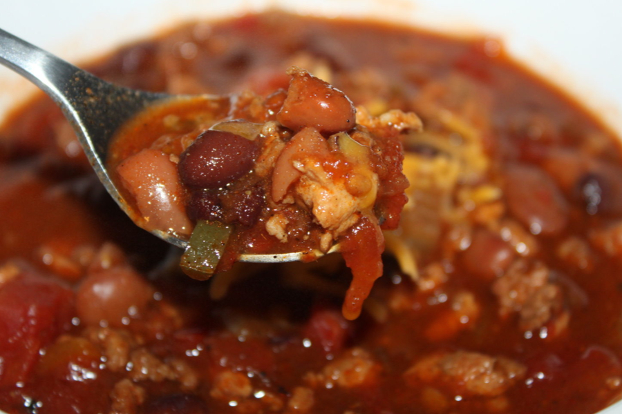 thick and hearty chili 