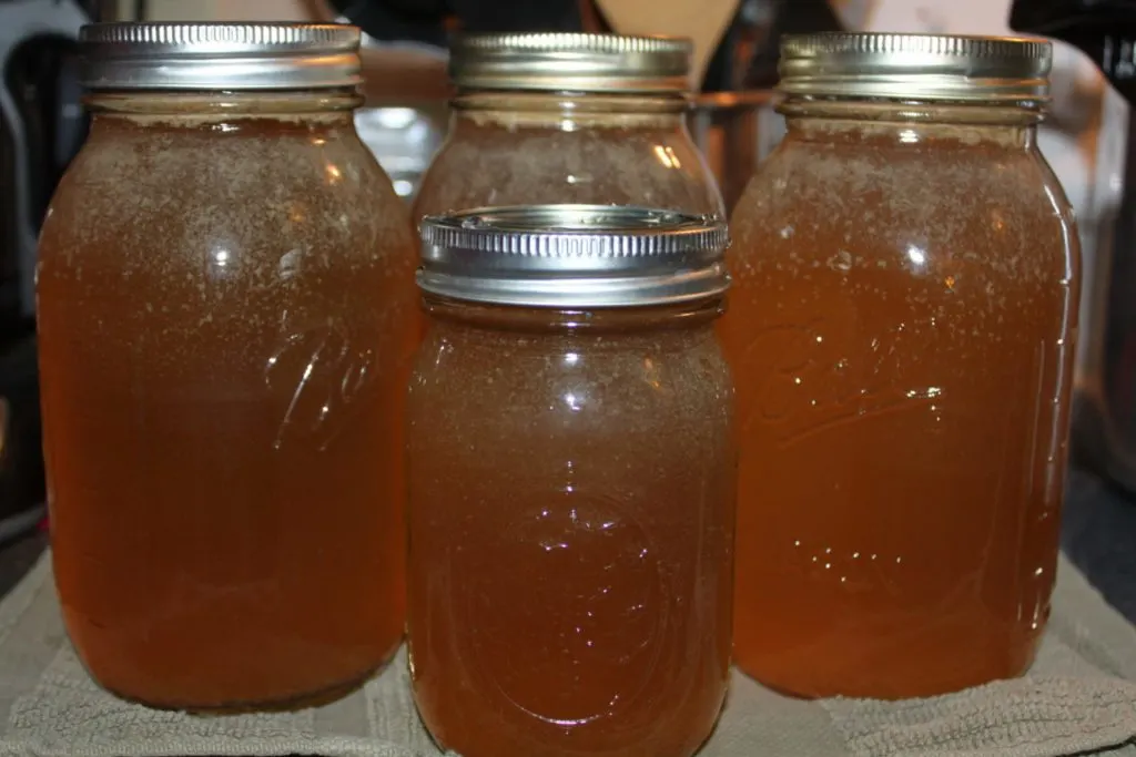 canned homemade chicken stock 