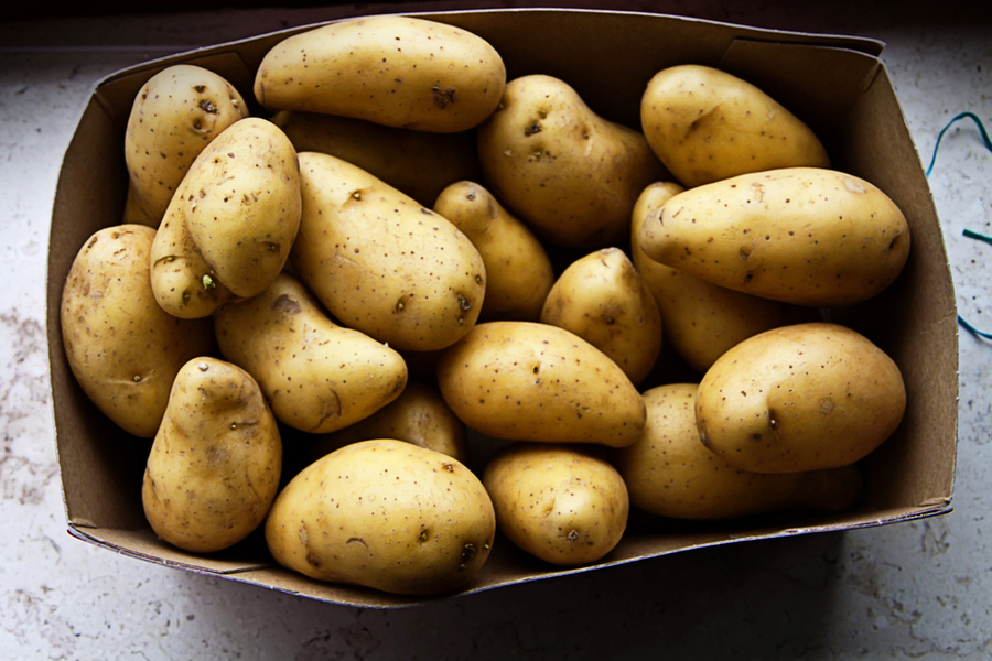 potatoes in box 