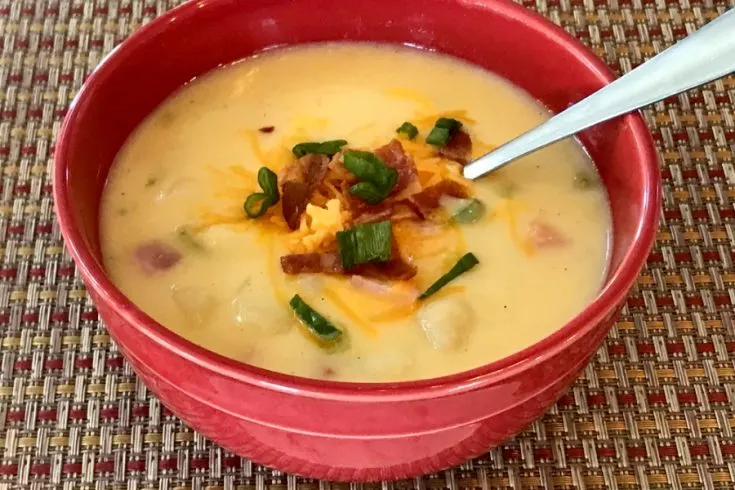 Cheesy Potato & Ham Soup