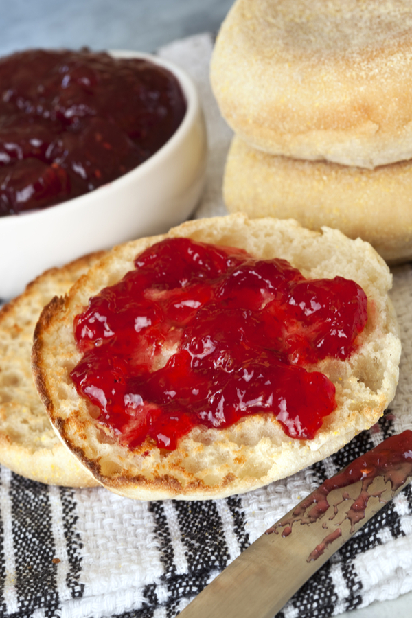 english muffin with homemade jam 