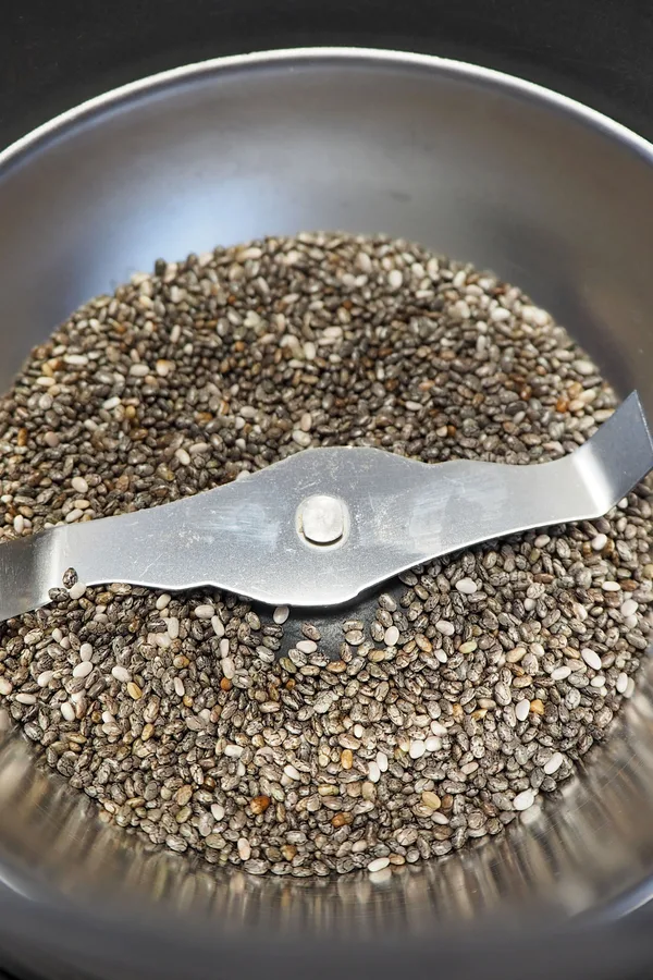 grinding chia seeds 
