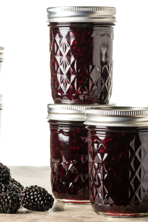 jars of blackberry honey jam