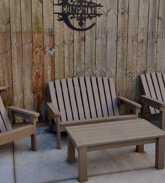 2x4 outdoor chair
