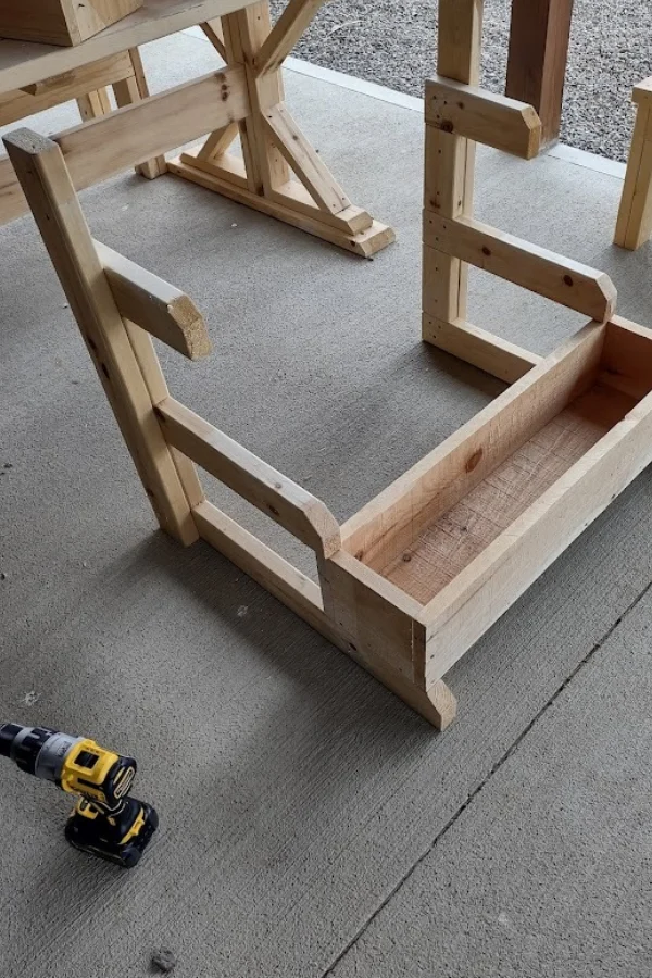 3 tier planter box - assembly