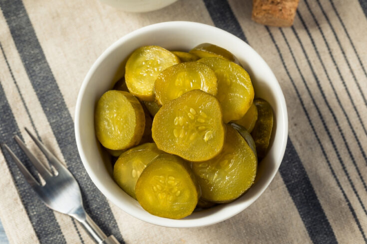 easy dill pickle in bowl