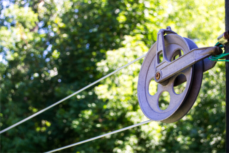 install a pulley clothesline
