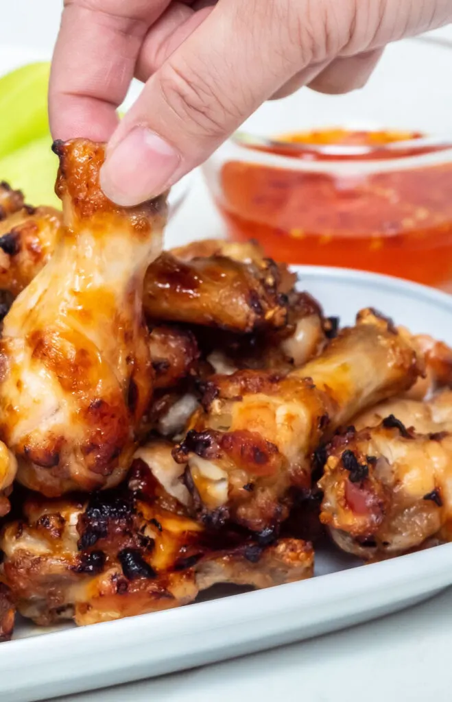 chicken wings with sweet pepper jam 