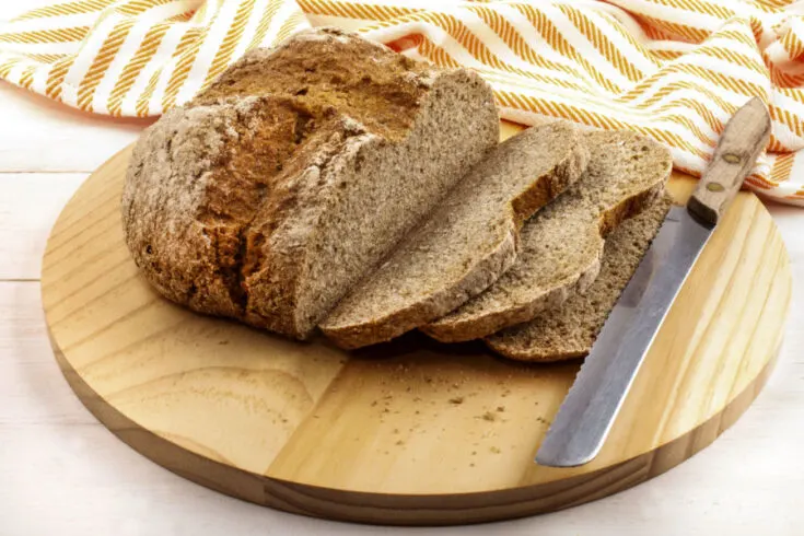 irish brown bread sliced