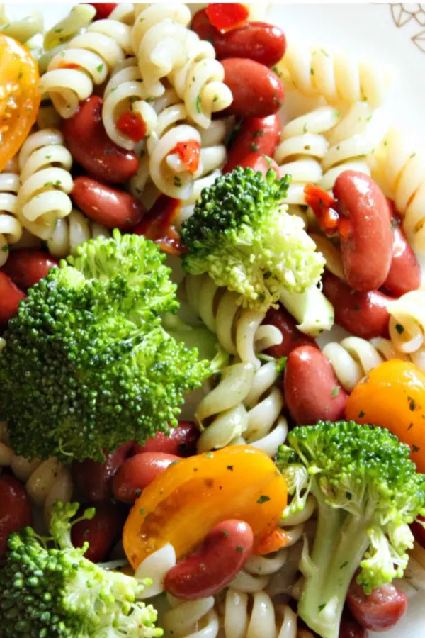 broccoli pasta beans and tomatoes