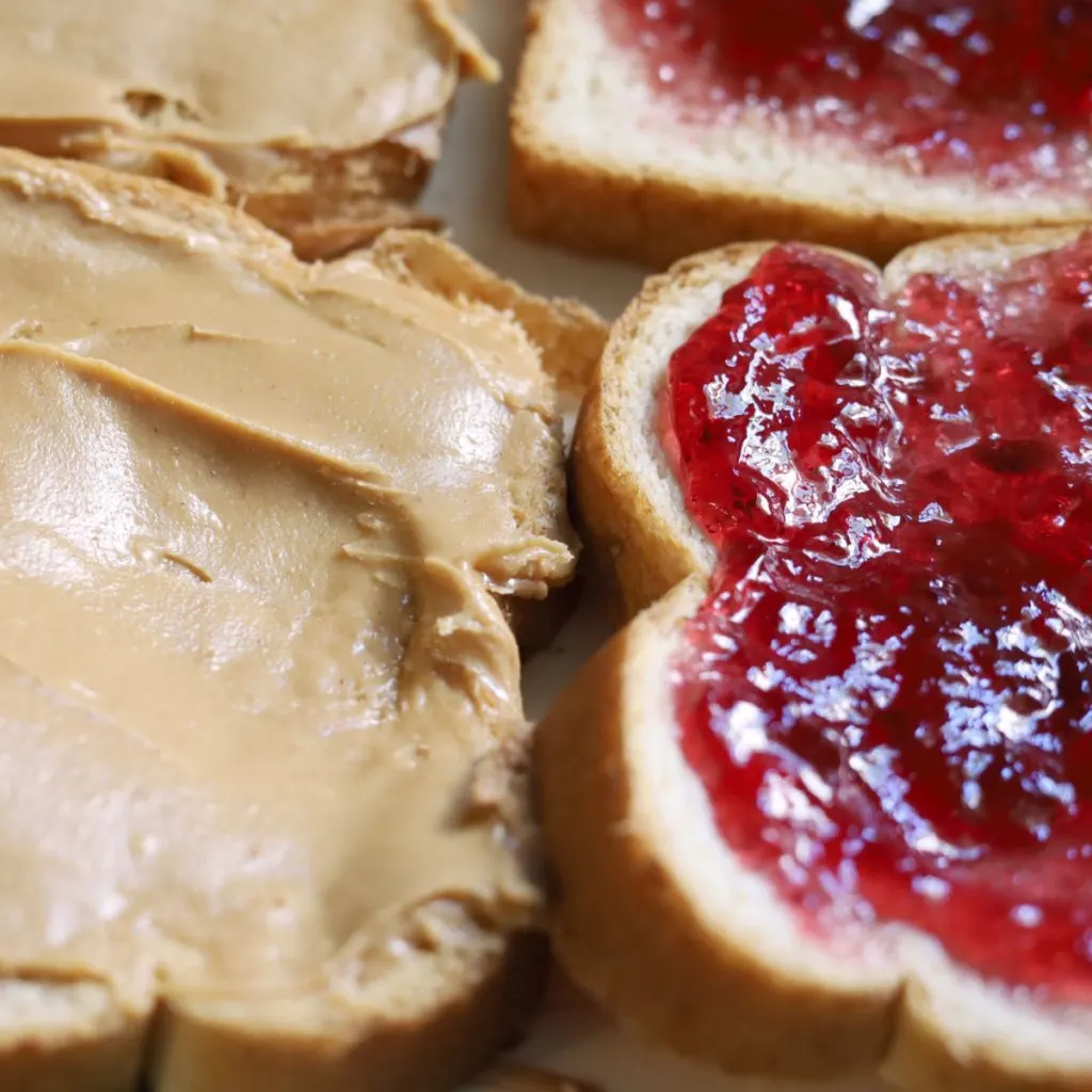 The right way to make a pb&j sandwich